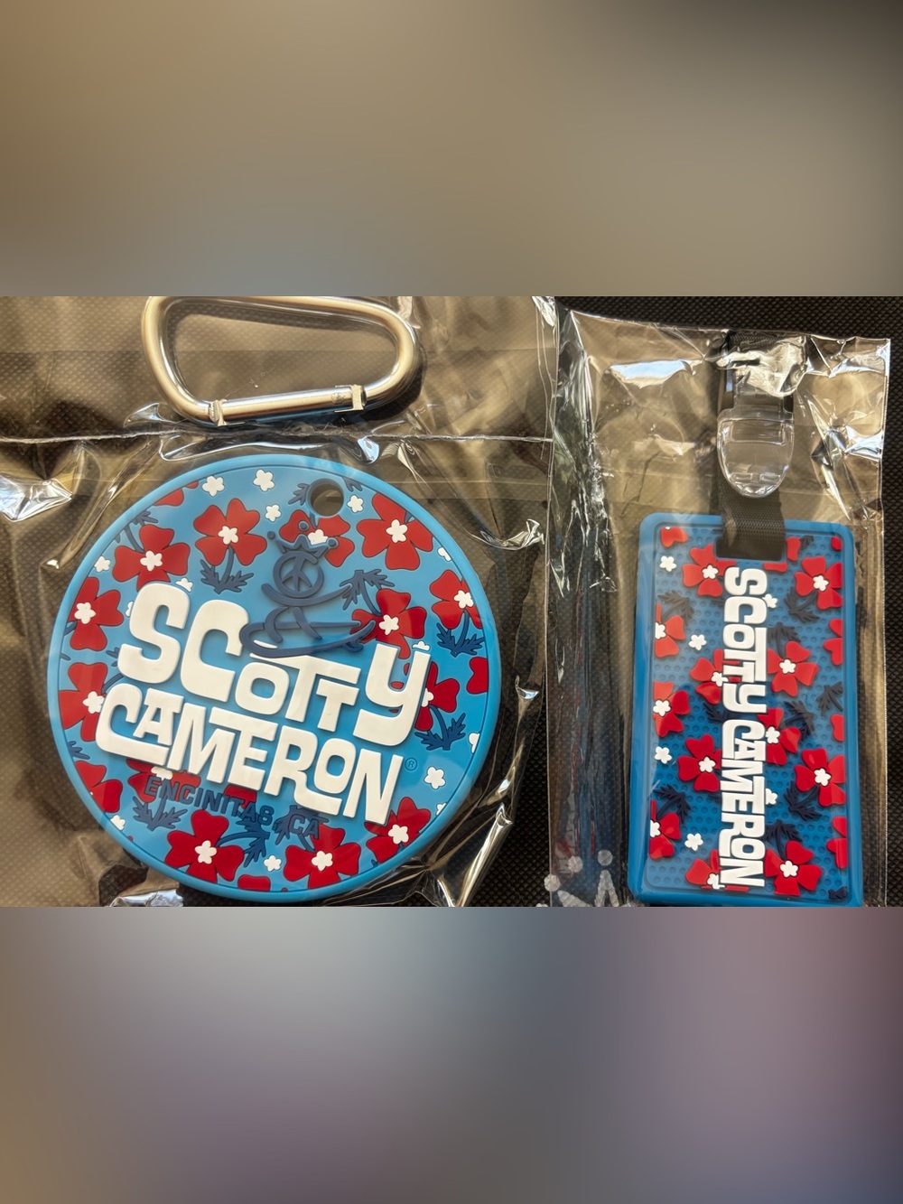 Lot of 2 NWT SCOTTY CAMERON GALLERY Peace Surfer Disc & Leash PEACE SURF GOLF